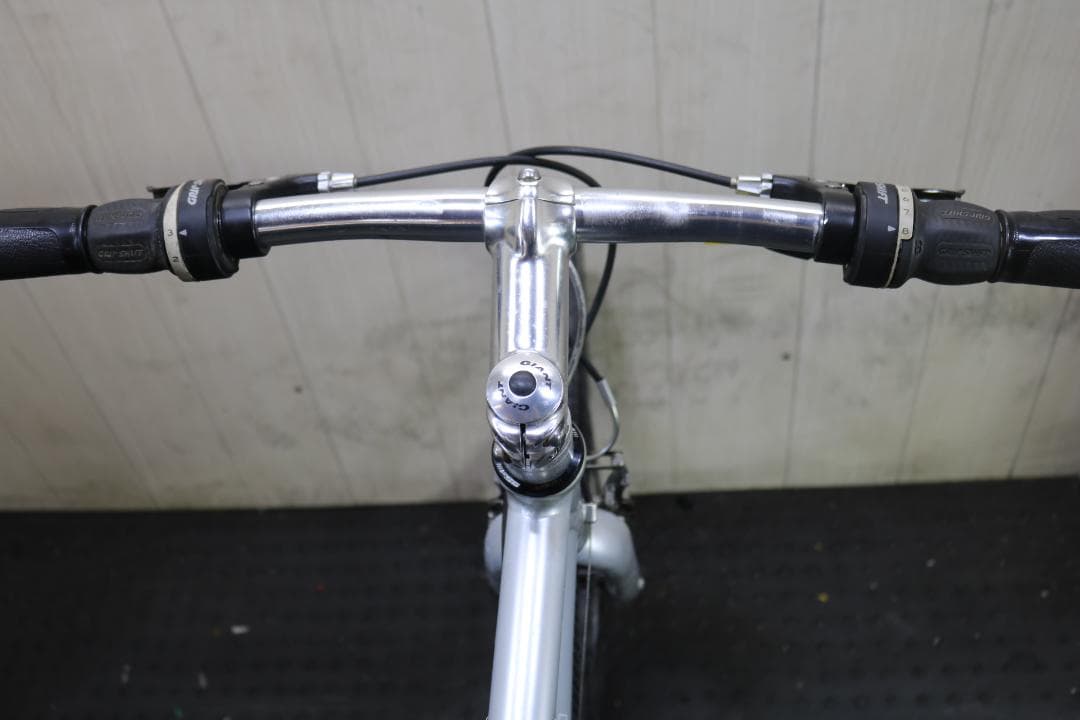 GIANT ESCAPE R3 700C アルミ 24速 465mmクロスバイク