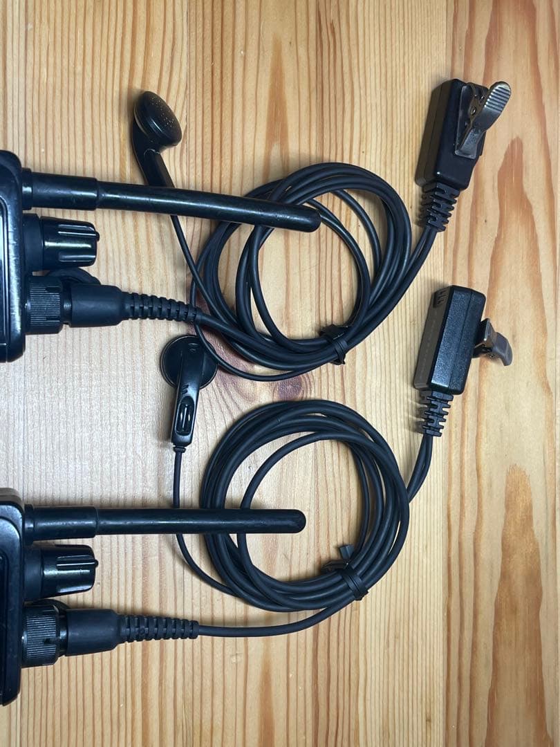 UBZ-M31 KENWOODトランシーバー　4台セット タイピンマイク付き