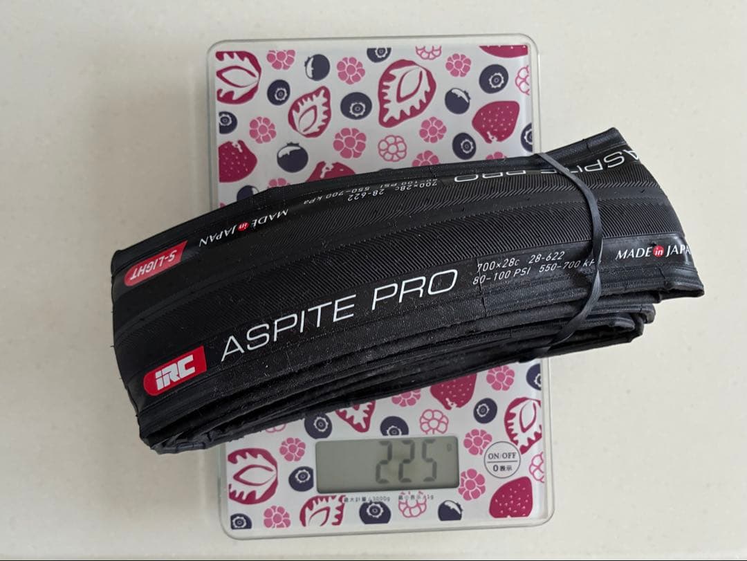 IRC Aspite Pro SuperLight 700x28C タイヤ 2本
