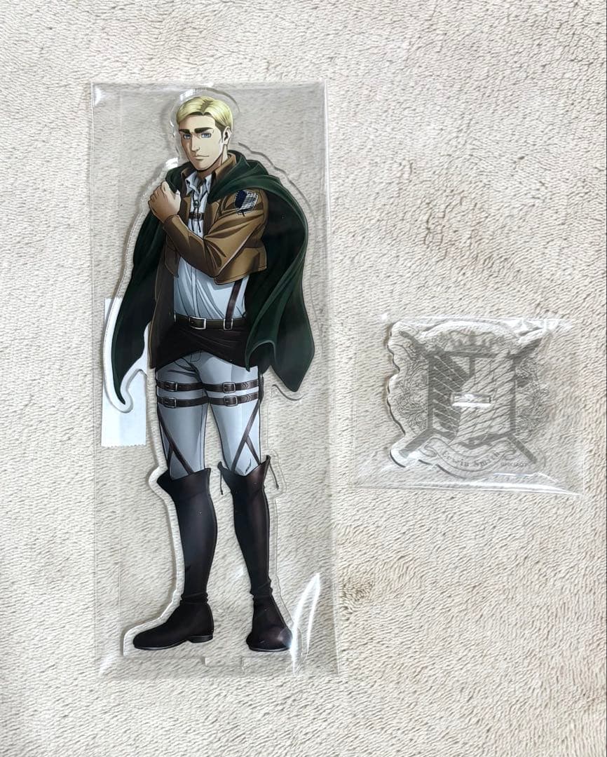 進撃の巨人　エルヴィン　アクリルスタンド　決戦前夜　M