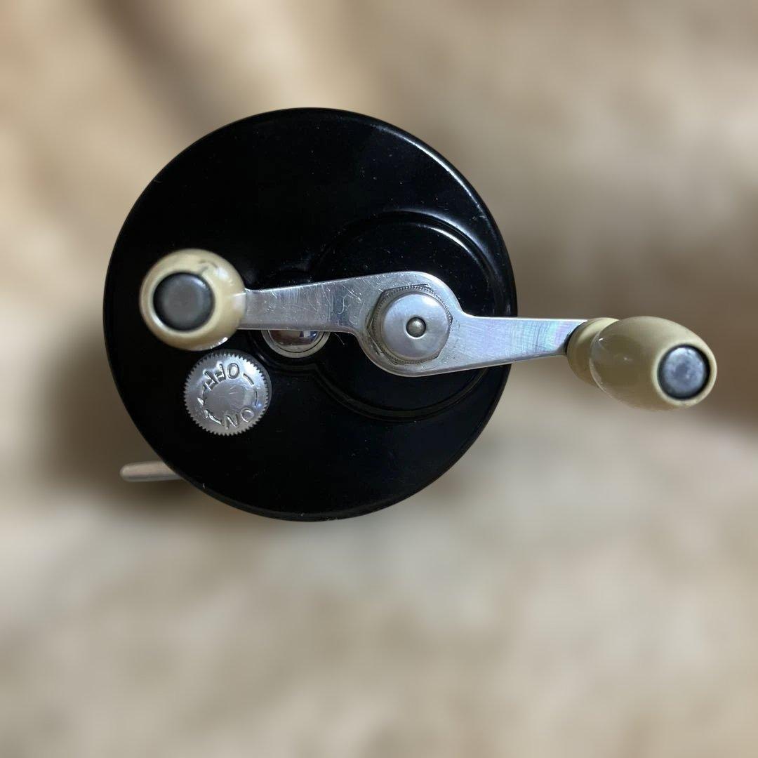 リール Bronson Coronet 25