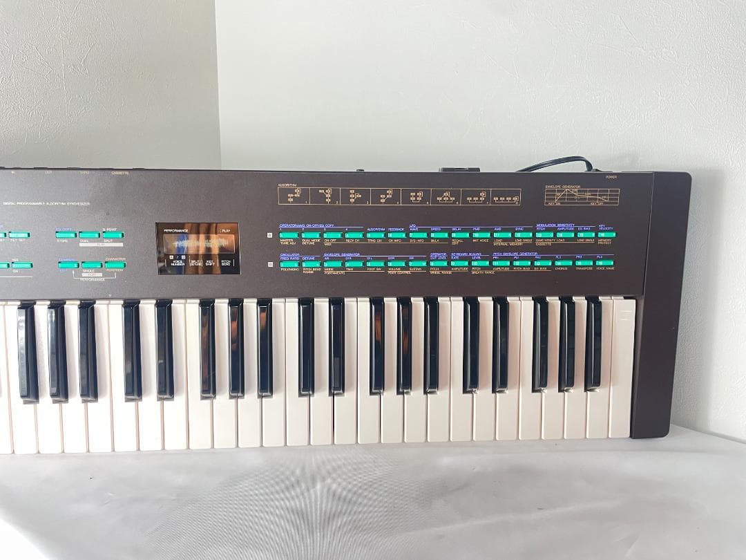 鍵盤楽器 YAMAHA DX21