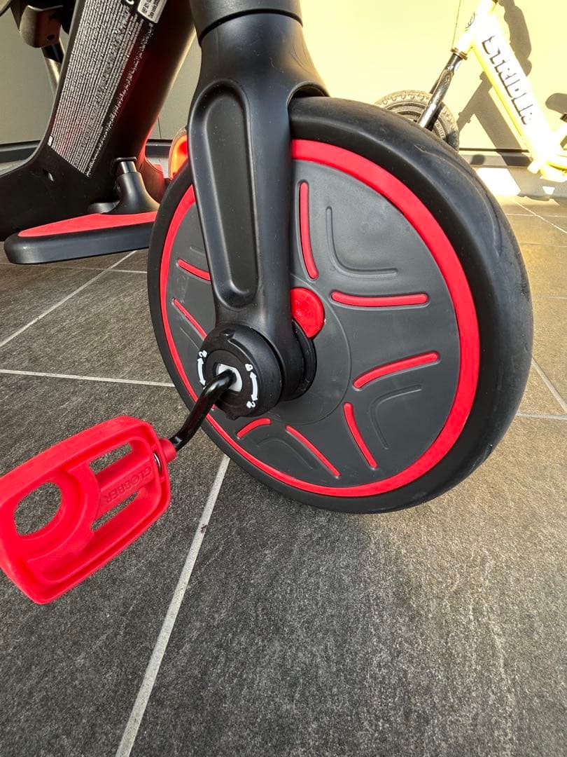 GLOBBER EXPLORER TRIKE 3in1 RED 三輪車　箱あり