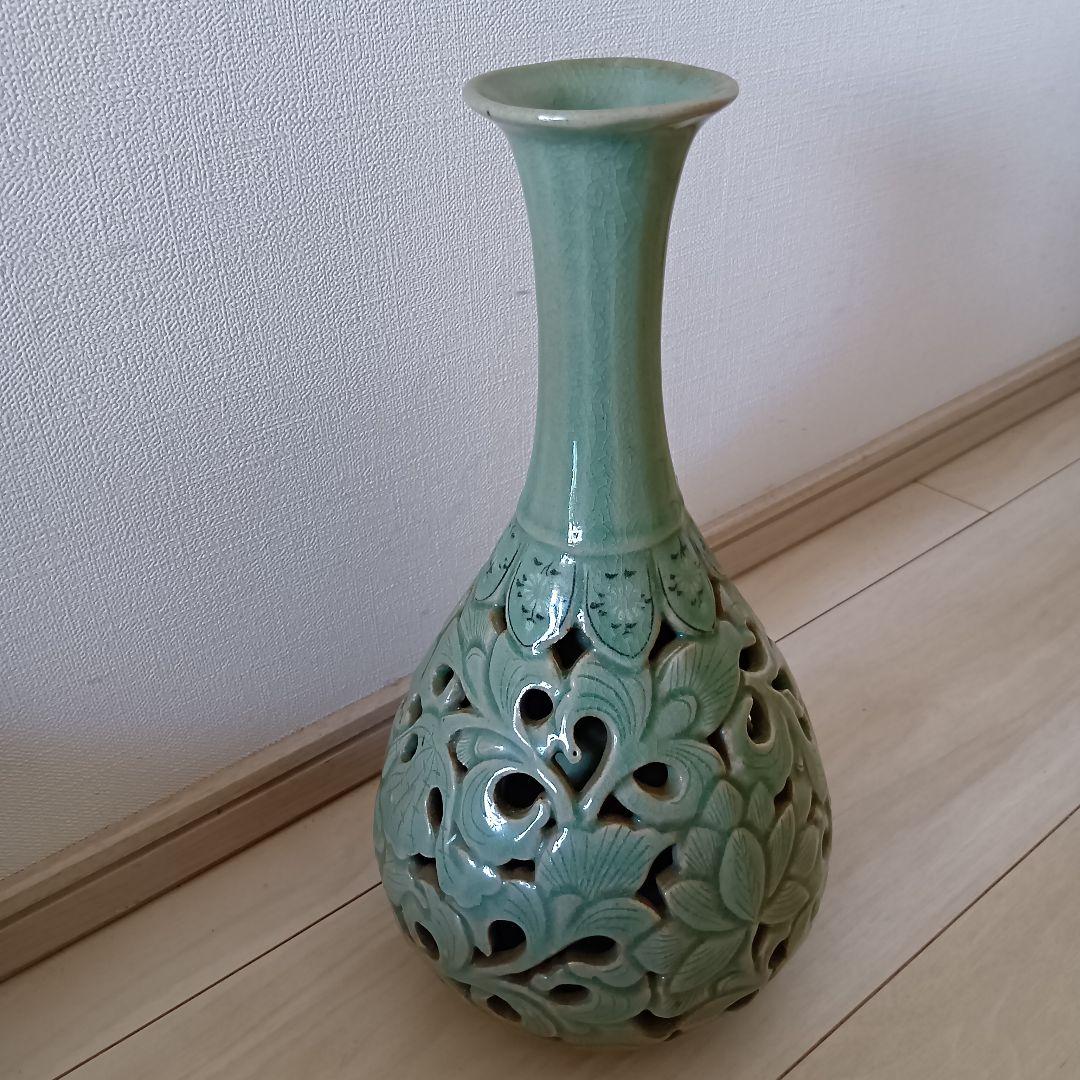 青磁透刻二重花瓶 東谷崔桂昊作☆花模様透かし彫り☆韓国工芸・陶芸☆緑色 陶器