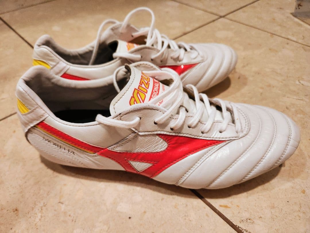 Mizuno Morelia ホワイト/レッド スパイク