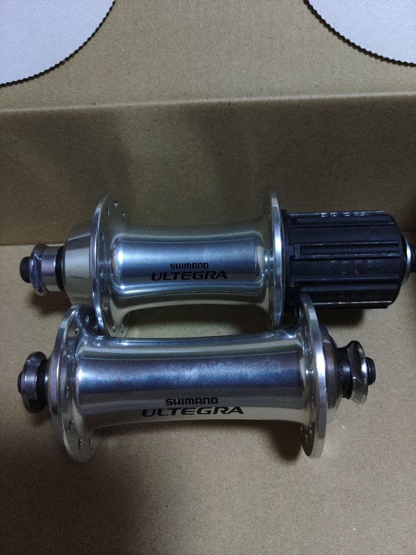 Shimano　ULTEGRA ハブ　HB-6600　FH-6600 24H