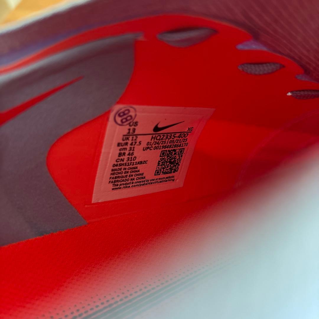 31　ナイキ　サッカー　スパイク　定価31,130円　HQ2335　ファントム