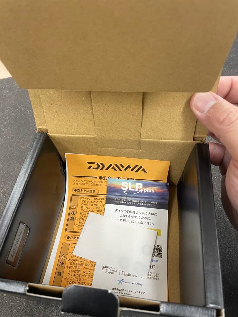 3回のみ使用ダイワ　DAIWA 24セルテート　LT 3000 XH