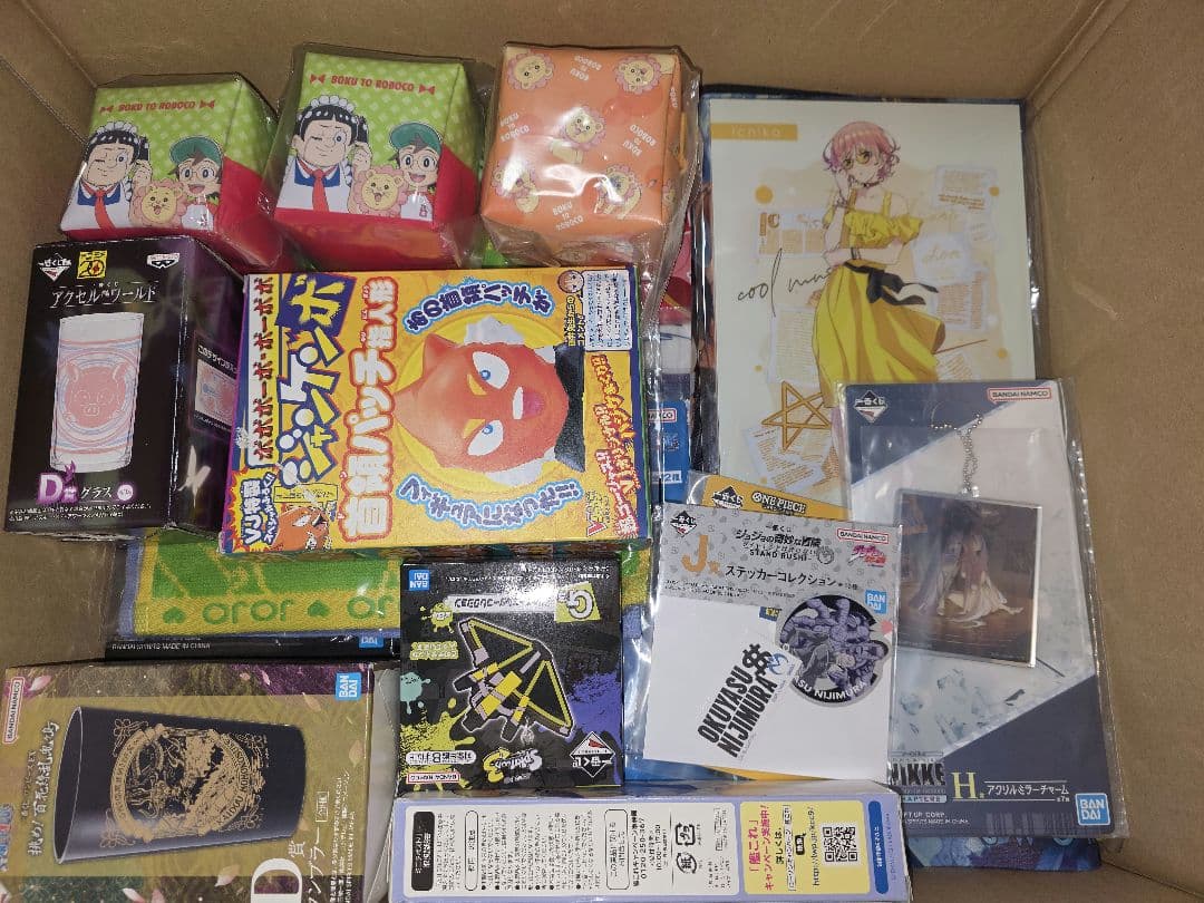アニメ　ゲームグッズまとめ　210点