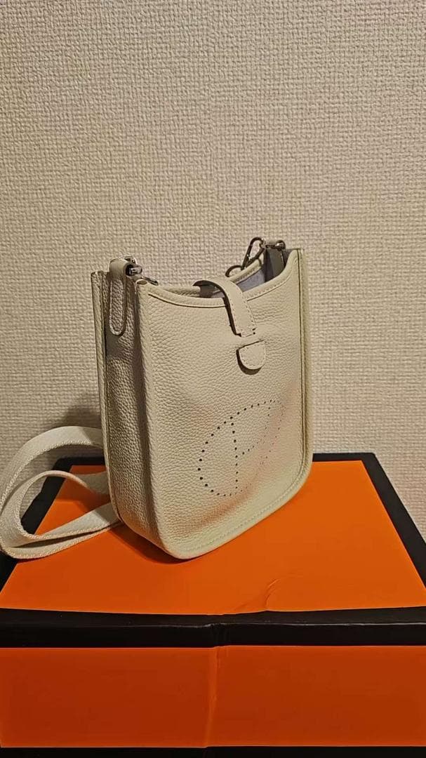 ノベルティ ショルダーバッグ