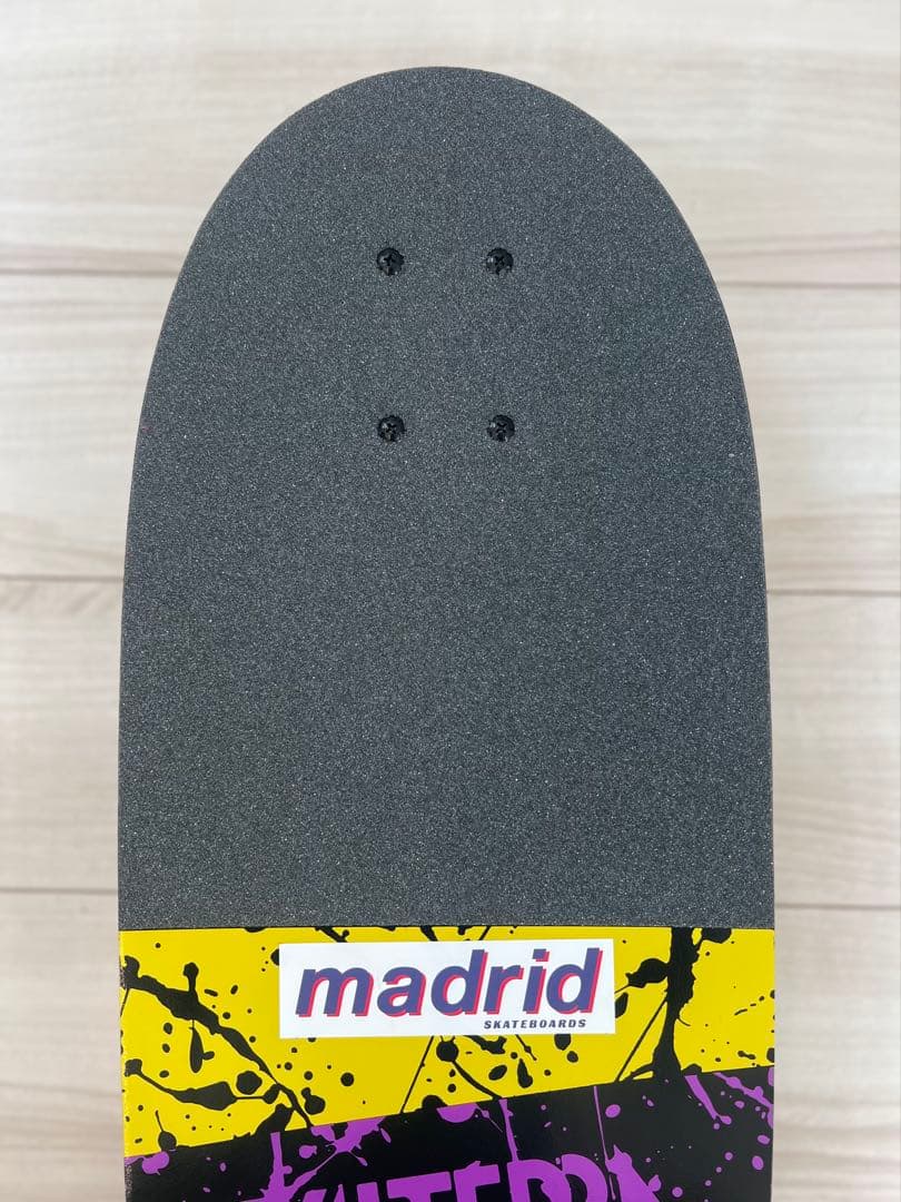 BACK TO THE FUTURE MADRIDVALTERRAスケートボード