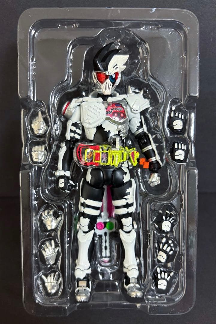 S.H.フィギュアーツ 仮面ライダーゲンム ゾンビゲーマー レベルX-0
