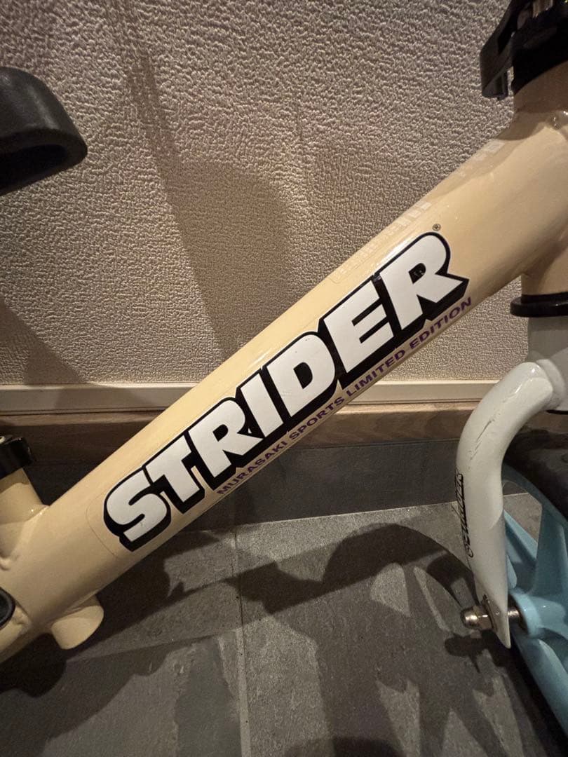 STRIDER バランスバイク 12インチ ホワイト/ブルー