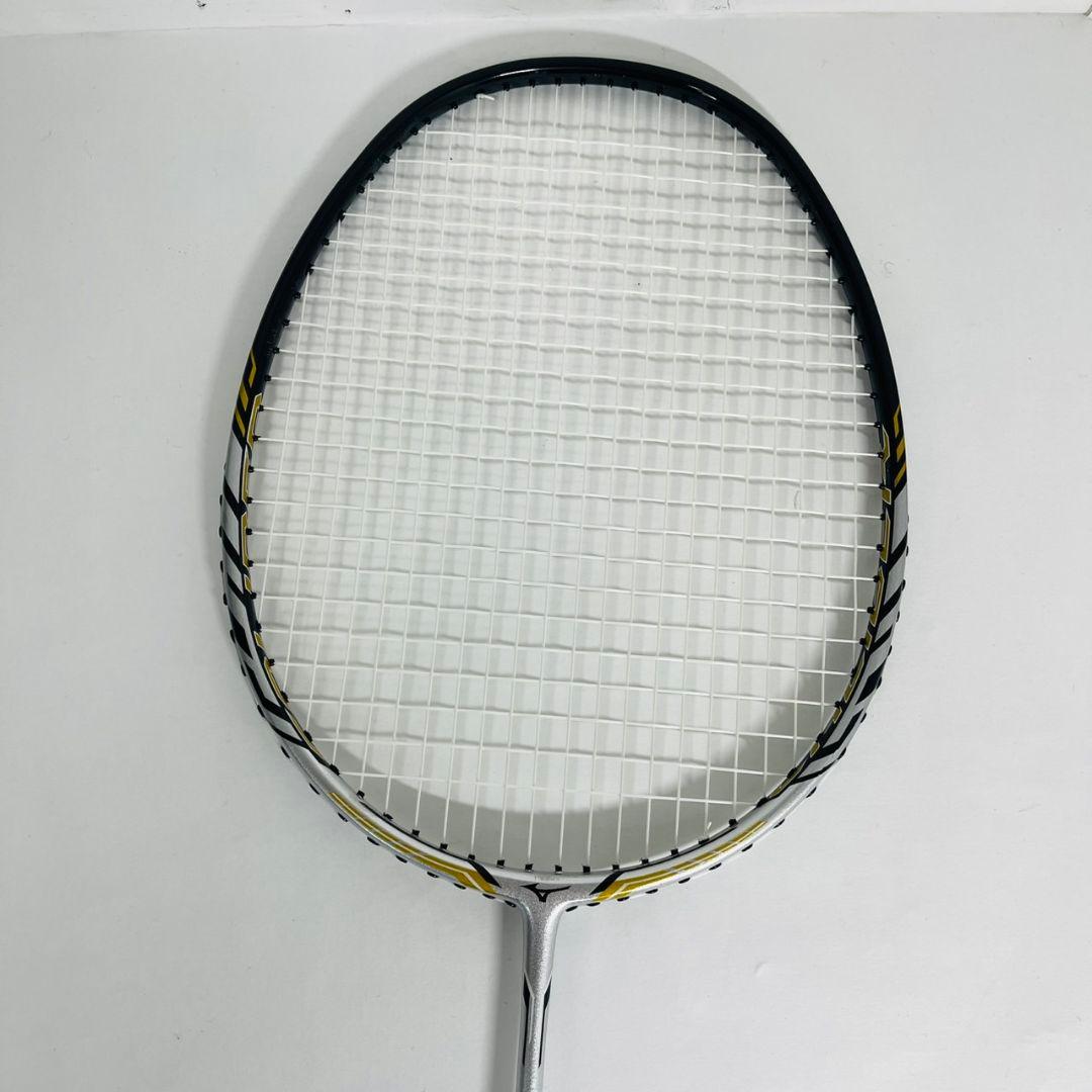 【極美品】MIZUNO バドミントンラケット caliber sonic