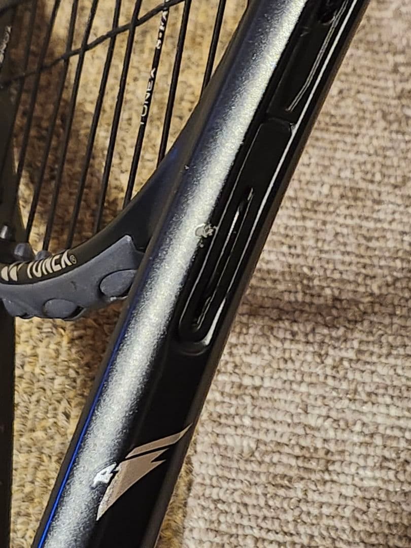 お値下げ交渉可能 YONEX ボルトレイジ 8S / VOLTRAGE 8S