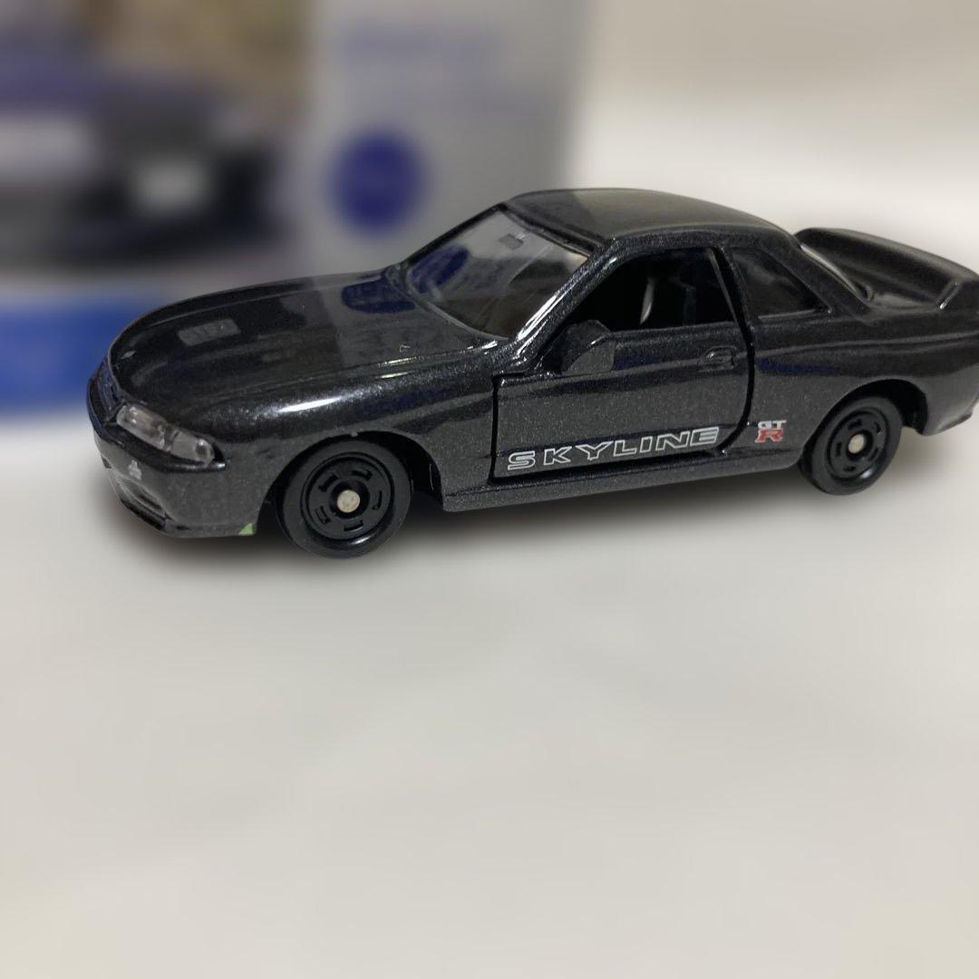 トミカ BNR32 スカイライン ミニカー
