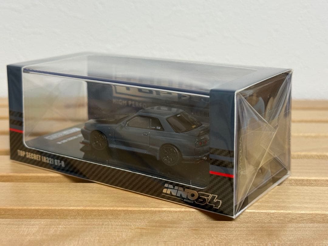 INNO64 1/64 日産GTR R32 TOP SECRET