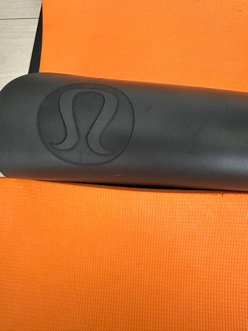 lululemon ヨガマット ストラップ付き