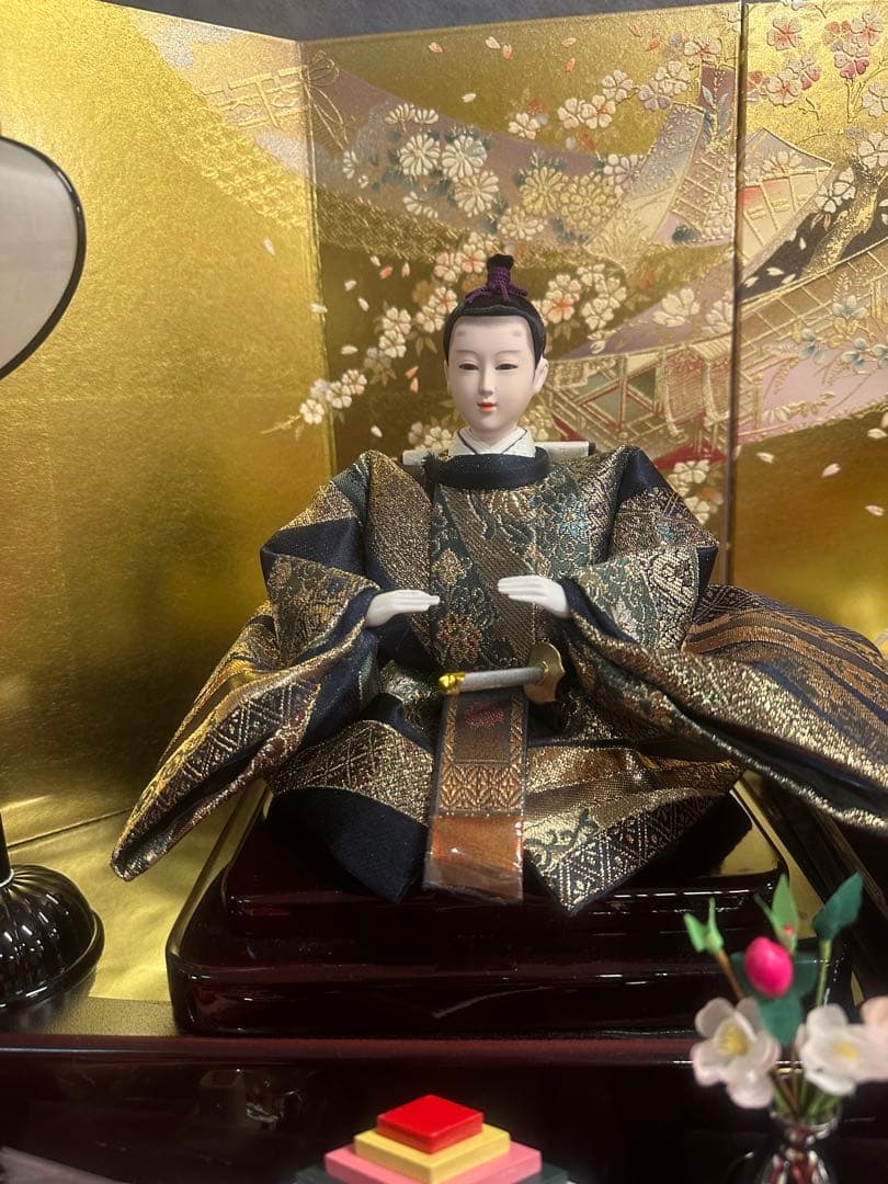 高級 三段飾り 雛人形セット 本仕立て衣装 金屏風付き 新品未使用 展示品