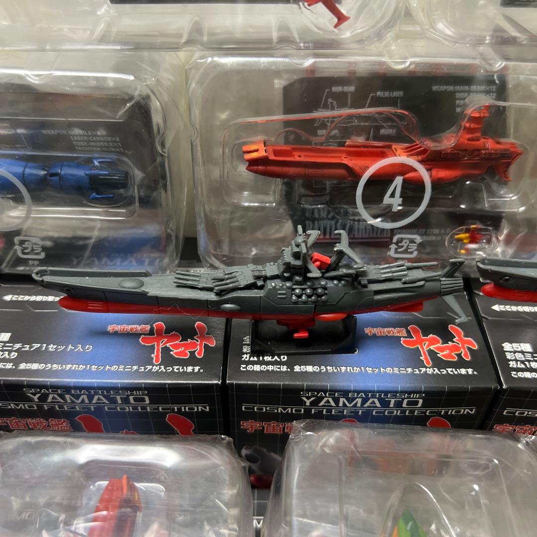 メガハウス　宇宙戦艦ヤマトの2セット＆メーカー不明のヤマト2隻