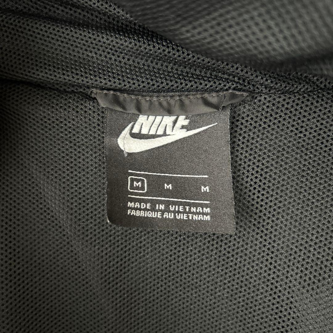 NIKE ウインドブレーカー