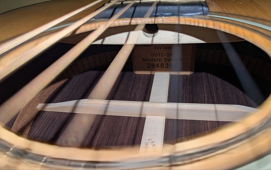 Martin 0012-28 Modern Deluxe 　貴重　保証期間内