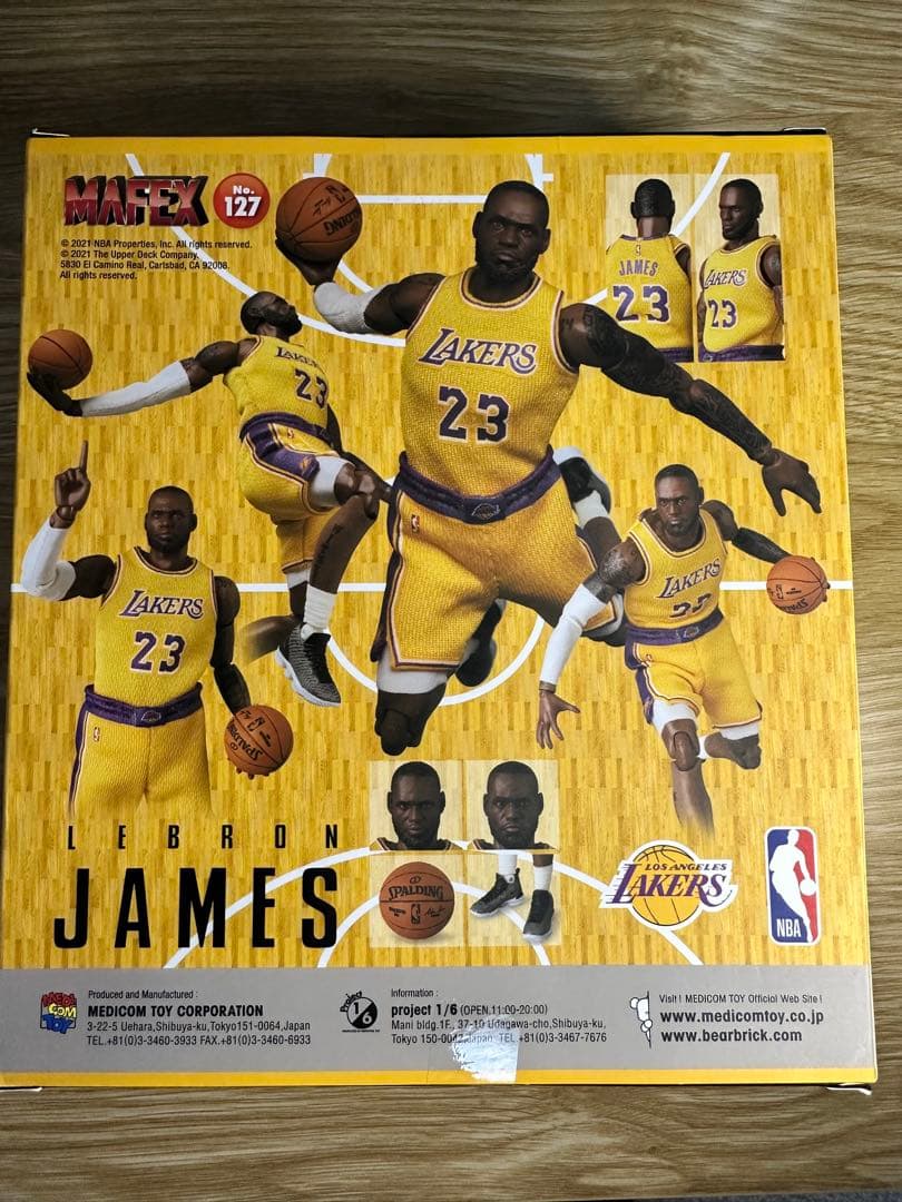 MAFEX LeBron James フィギュア Los Angeles