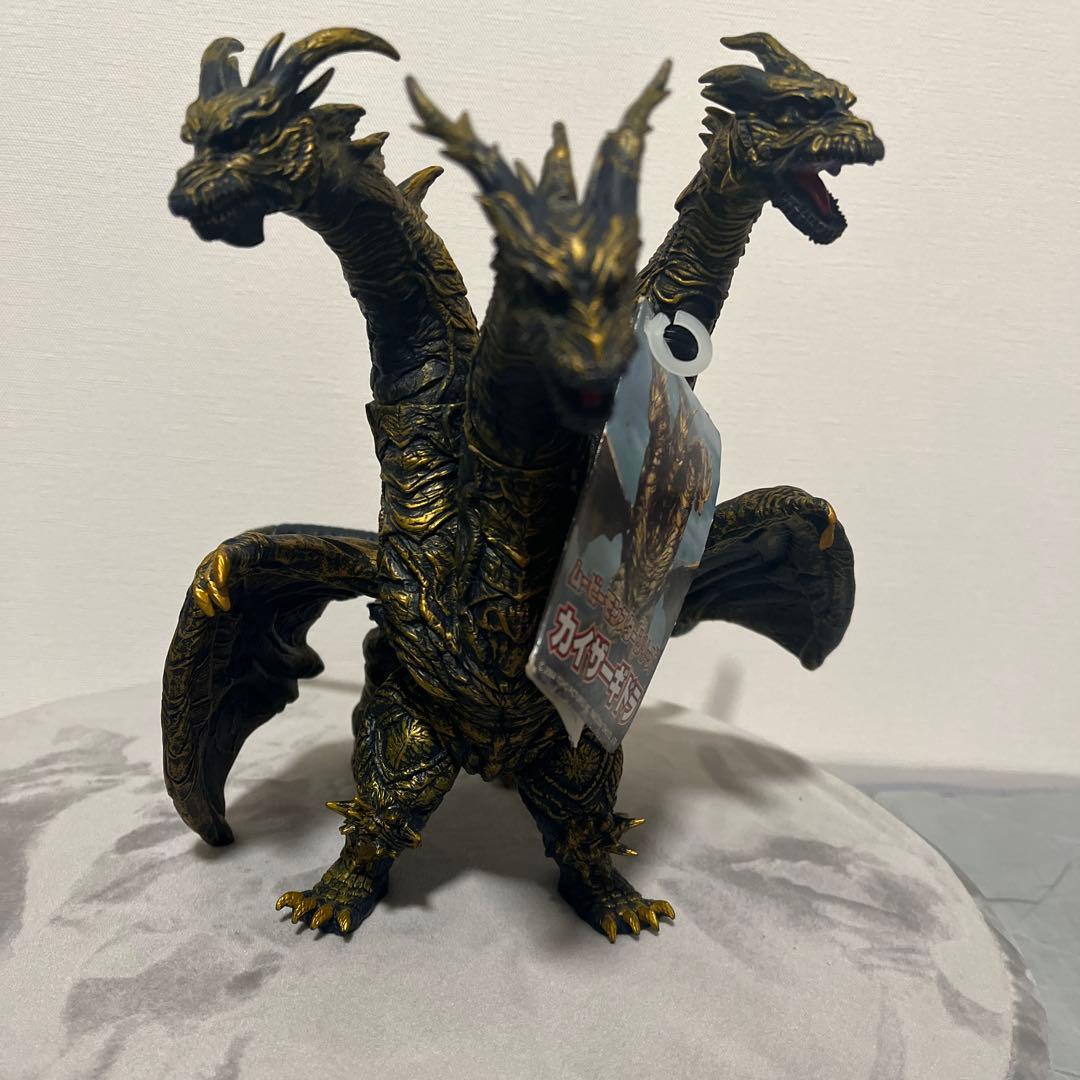 【タグ付き極美品】 カイザーギドラ ムービーモンスター シリーズ ゴジラ ソフビ