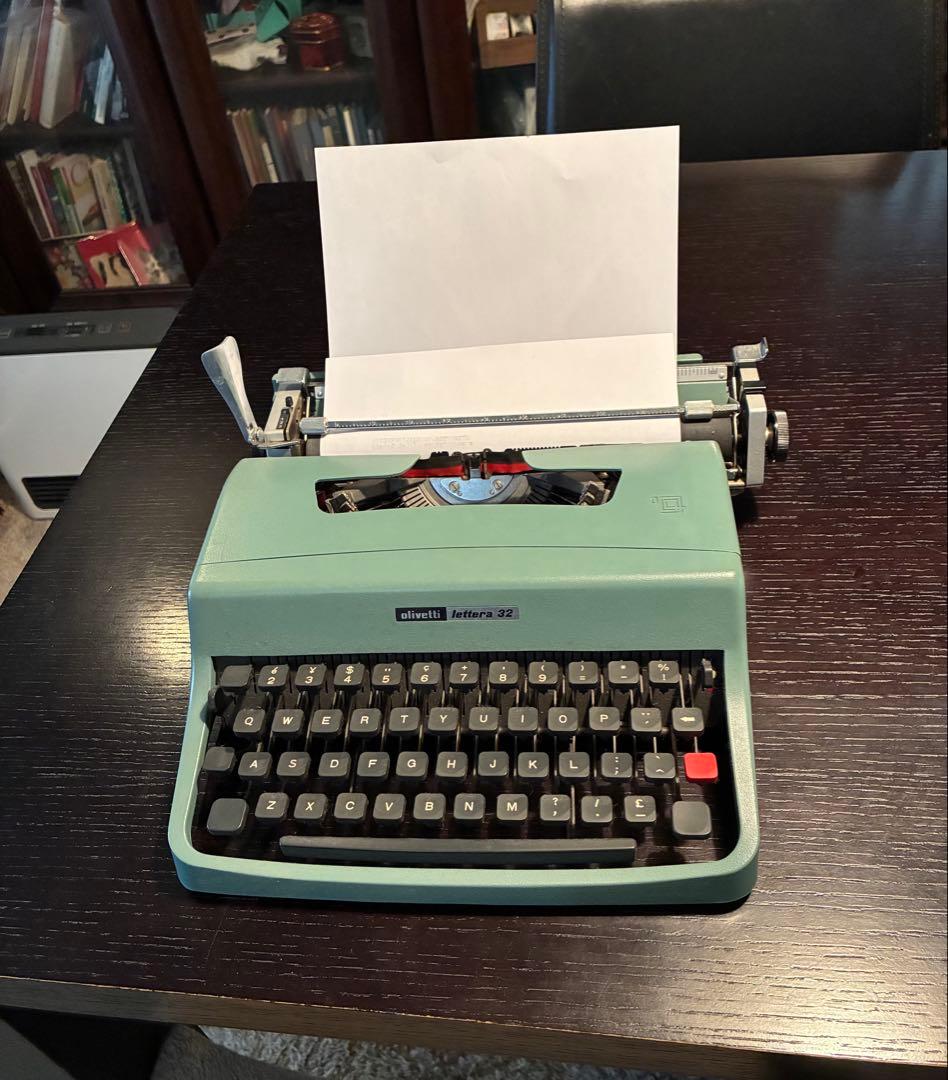 その他 Olivetti Lettera 32