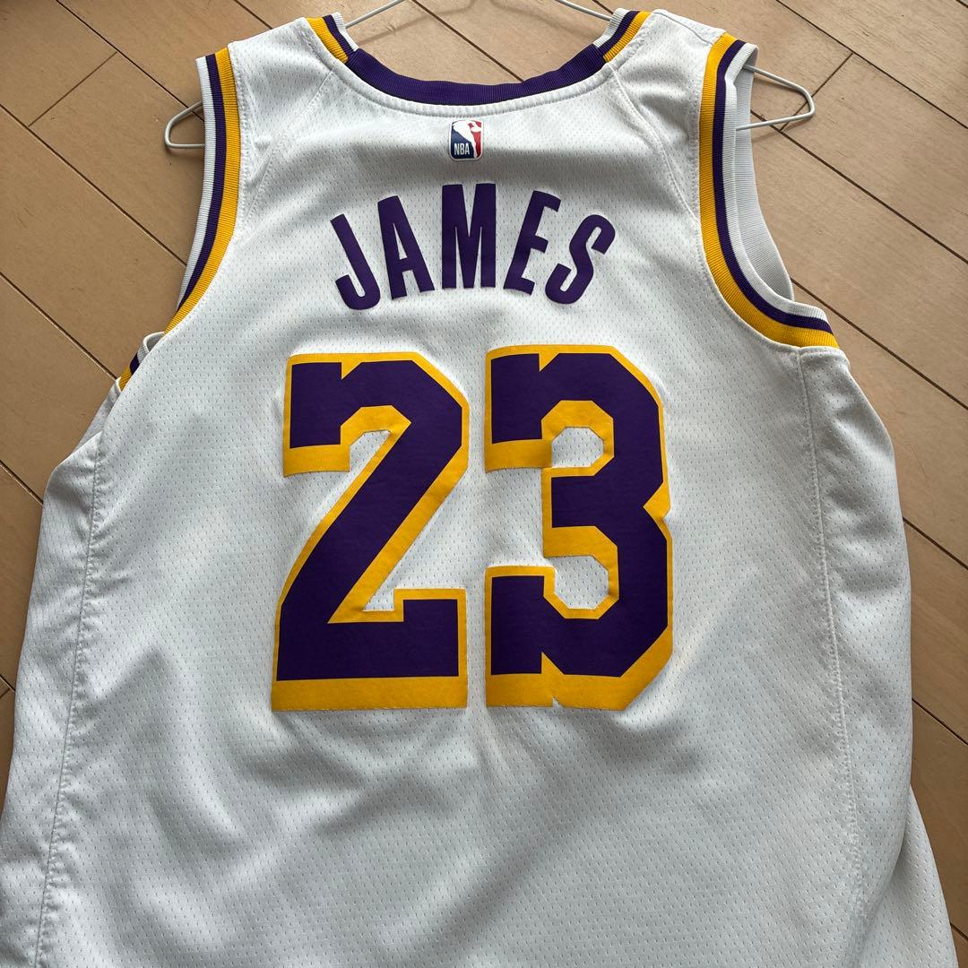 Lakers JAMES 23 ホワイトジャージ