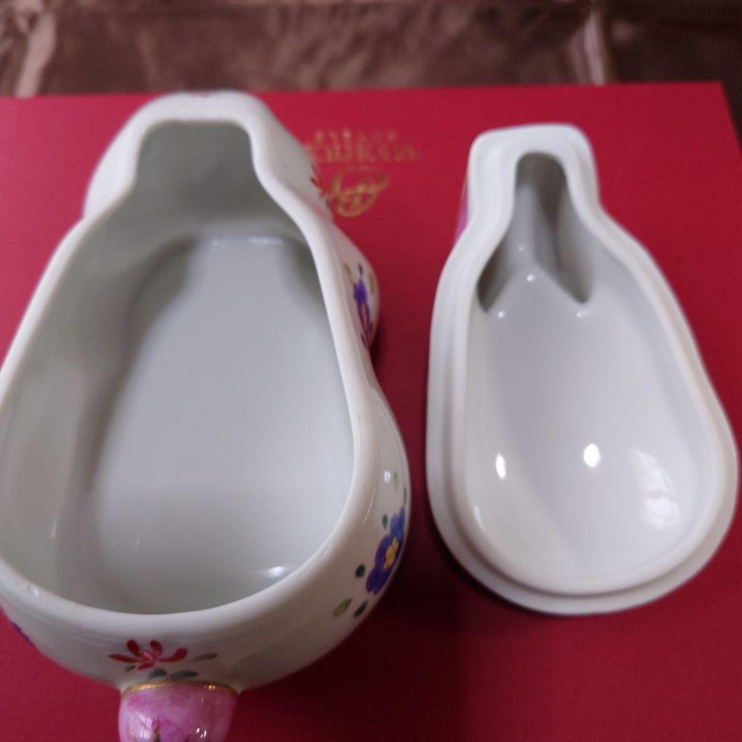 ウサギ型小物入れ　Reproduction Museum Collection