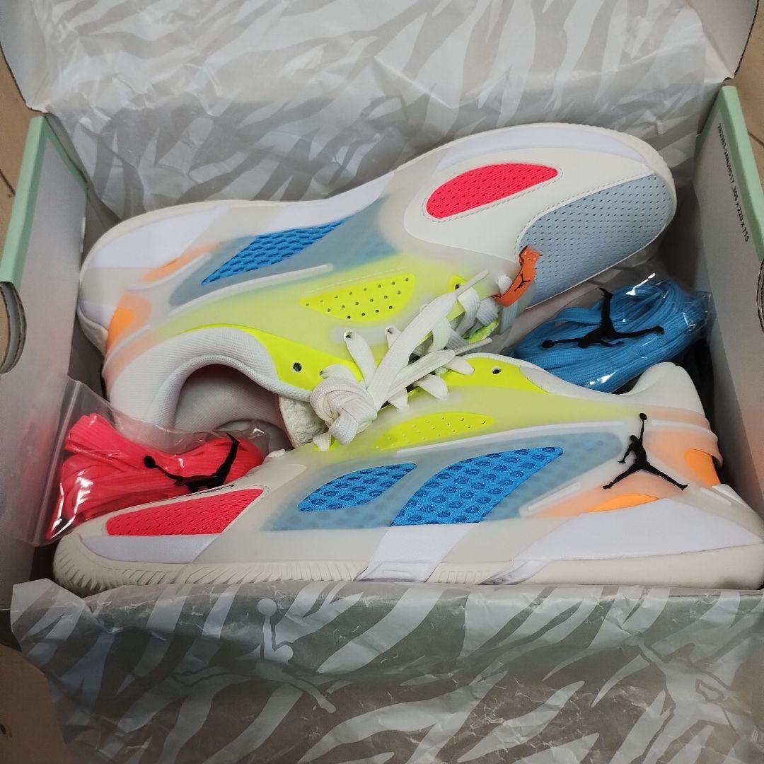【最終値下げ】Nike　Jordan HAIR　FP ネオンカラー
