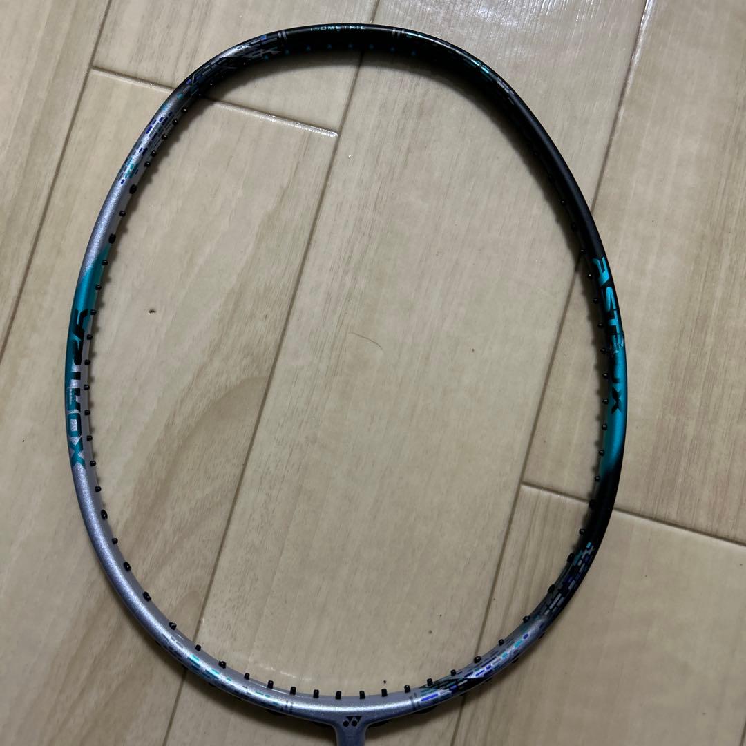 バドミントンラケット ASTROX88S PRO