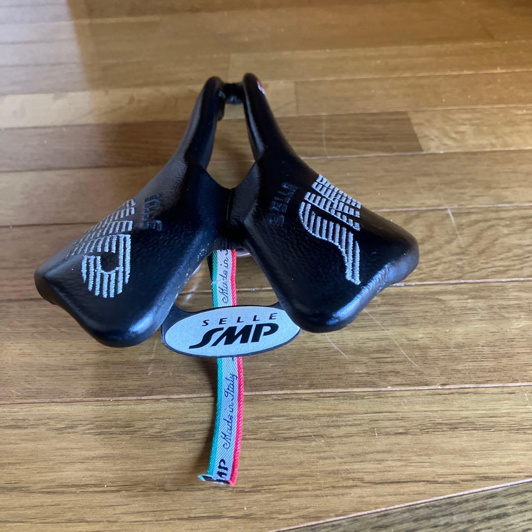 SMP F30 サドル