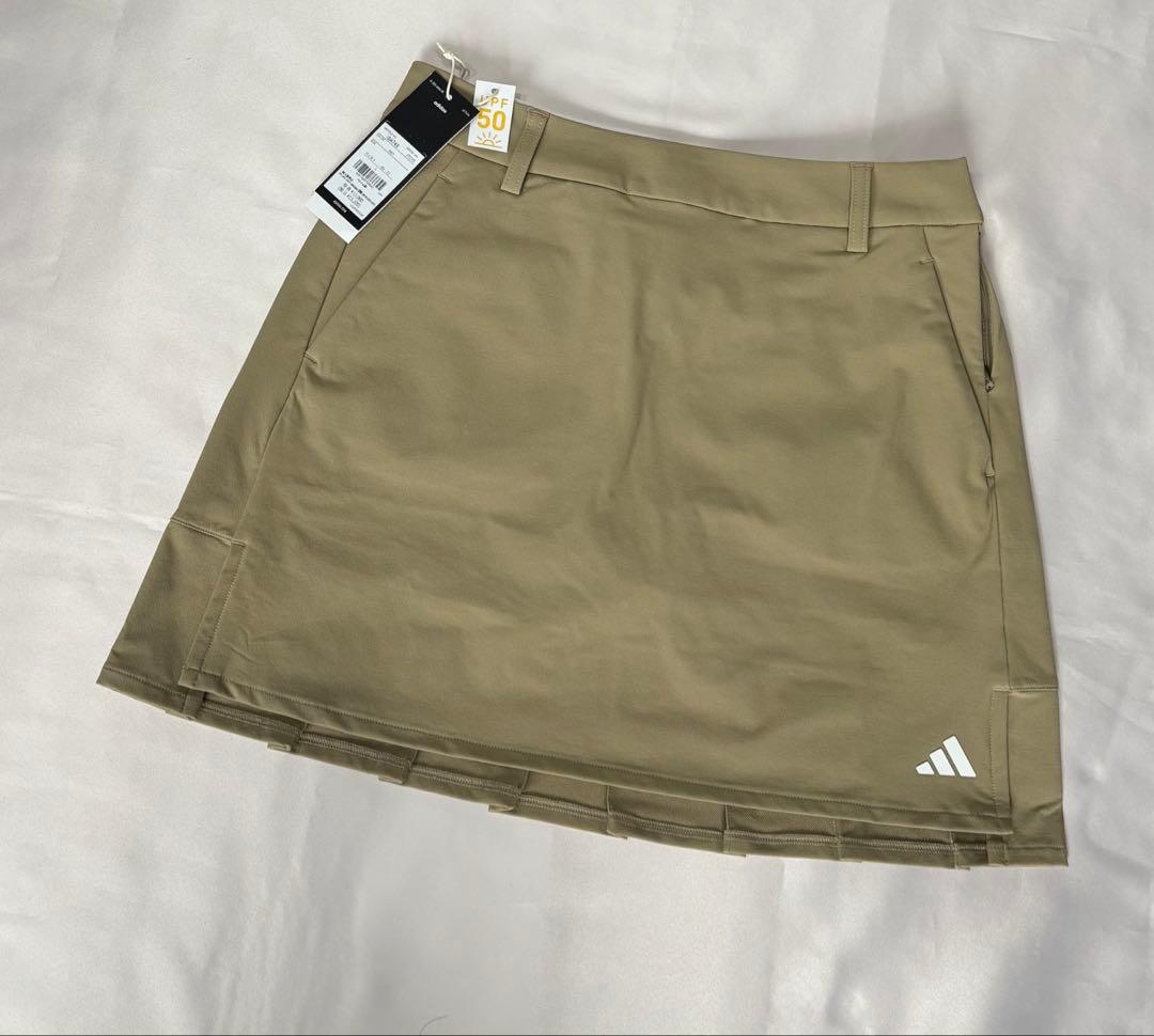 新品adidasゴルフモックネックニット　プリーツスカートセットアップ春夏コーデ