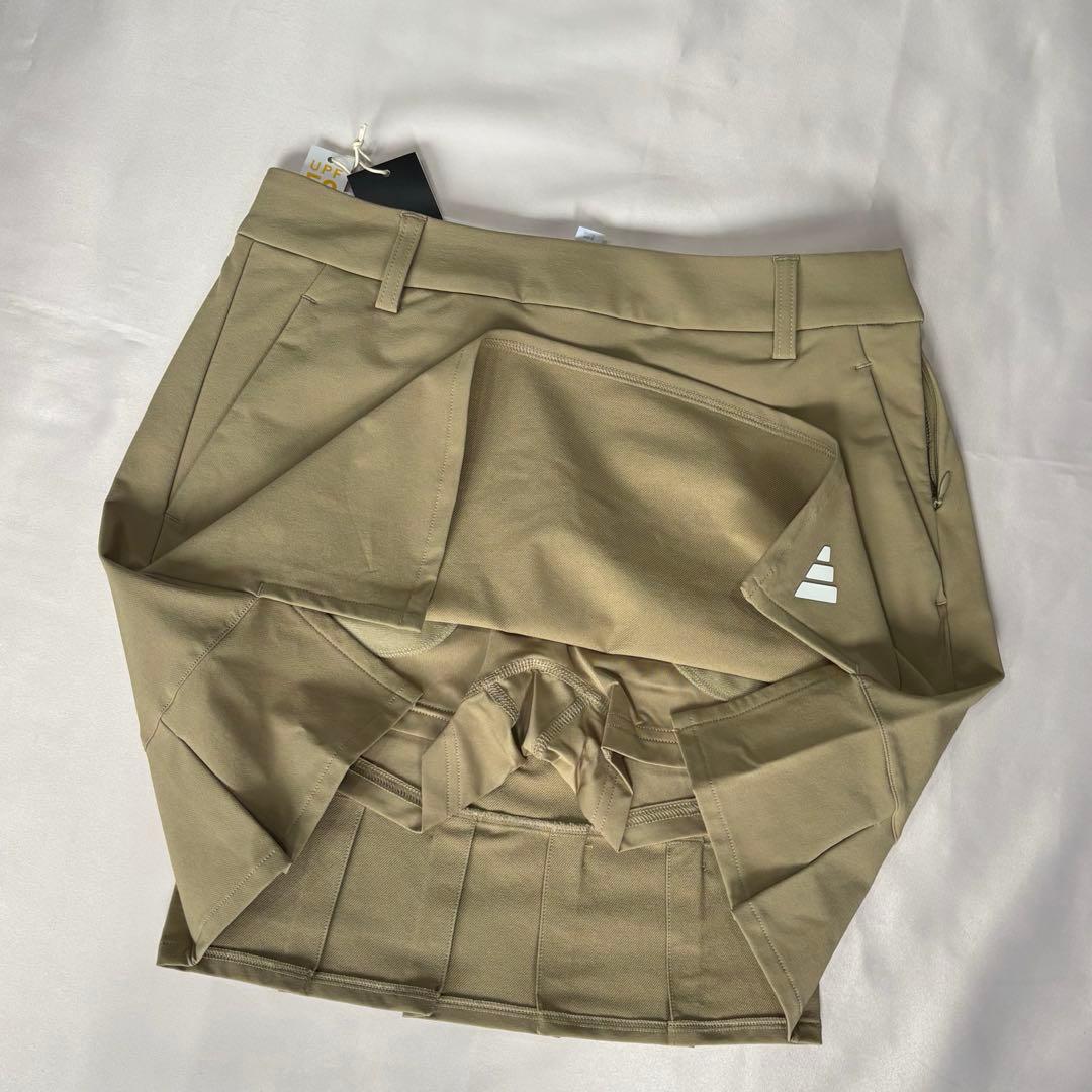 新品adidasゴルフモックネックニット　プリーツスカートセットアップ春夏コーデ