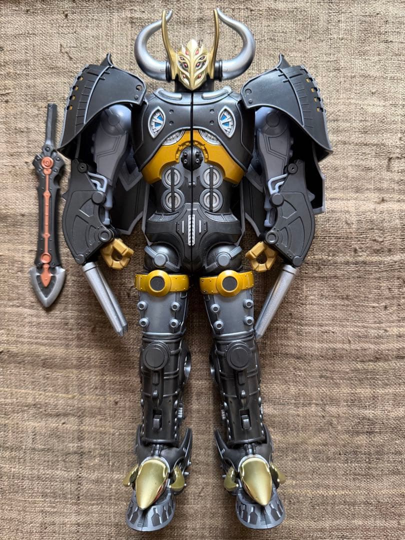 プレミアムバンダイ　列車戦隊トッキュウジャー　DX黒鉄変形クライナーロボ