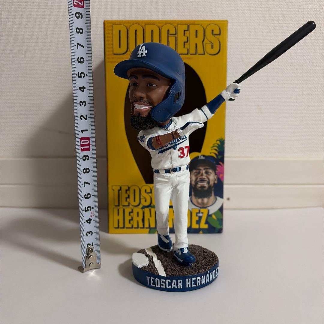 【米限定激レア】ドジャース TEOSCAR HERNANDEZ ボブルヘッド人形