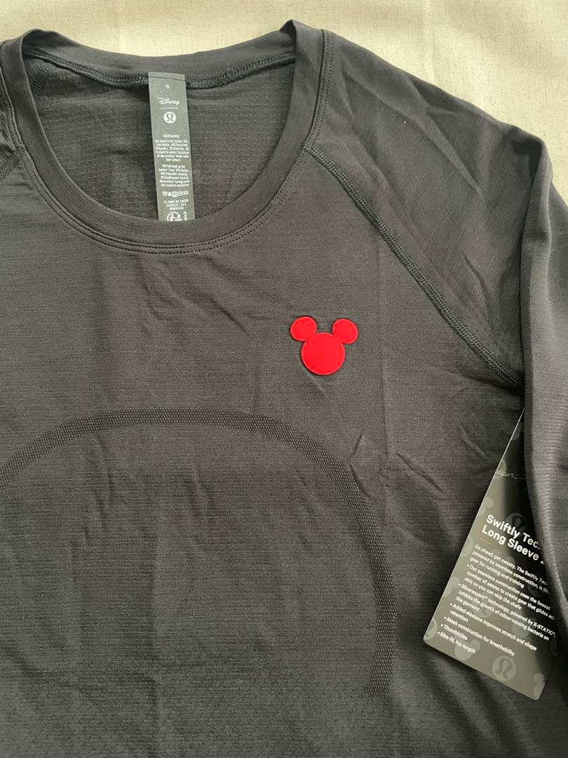 新品ルルレモンSwiftly Tech Long-Sleeve ディズニーコラボ