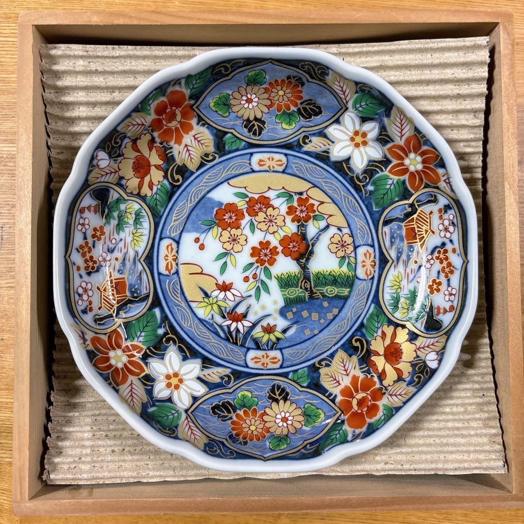 有田焼　高峰窯　金彩　古伊万里　中皿　盛皿　直径16.3cm