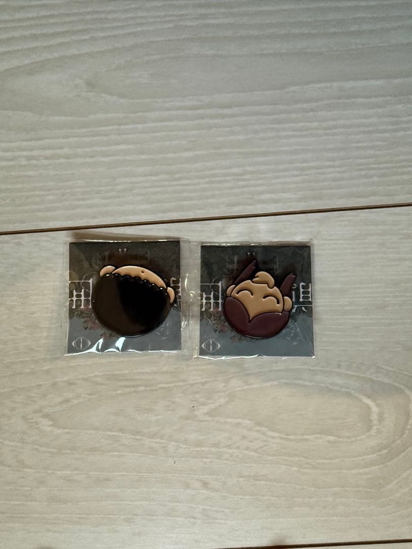ヨルシカ　ピンバッジ　セット