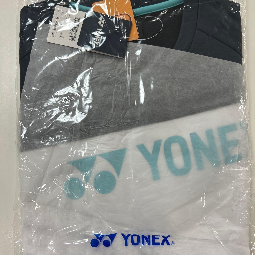 Lサイズ　31060/011　新品未使用　YONEX　トレーナー