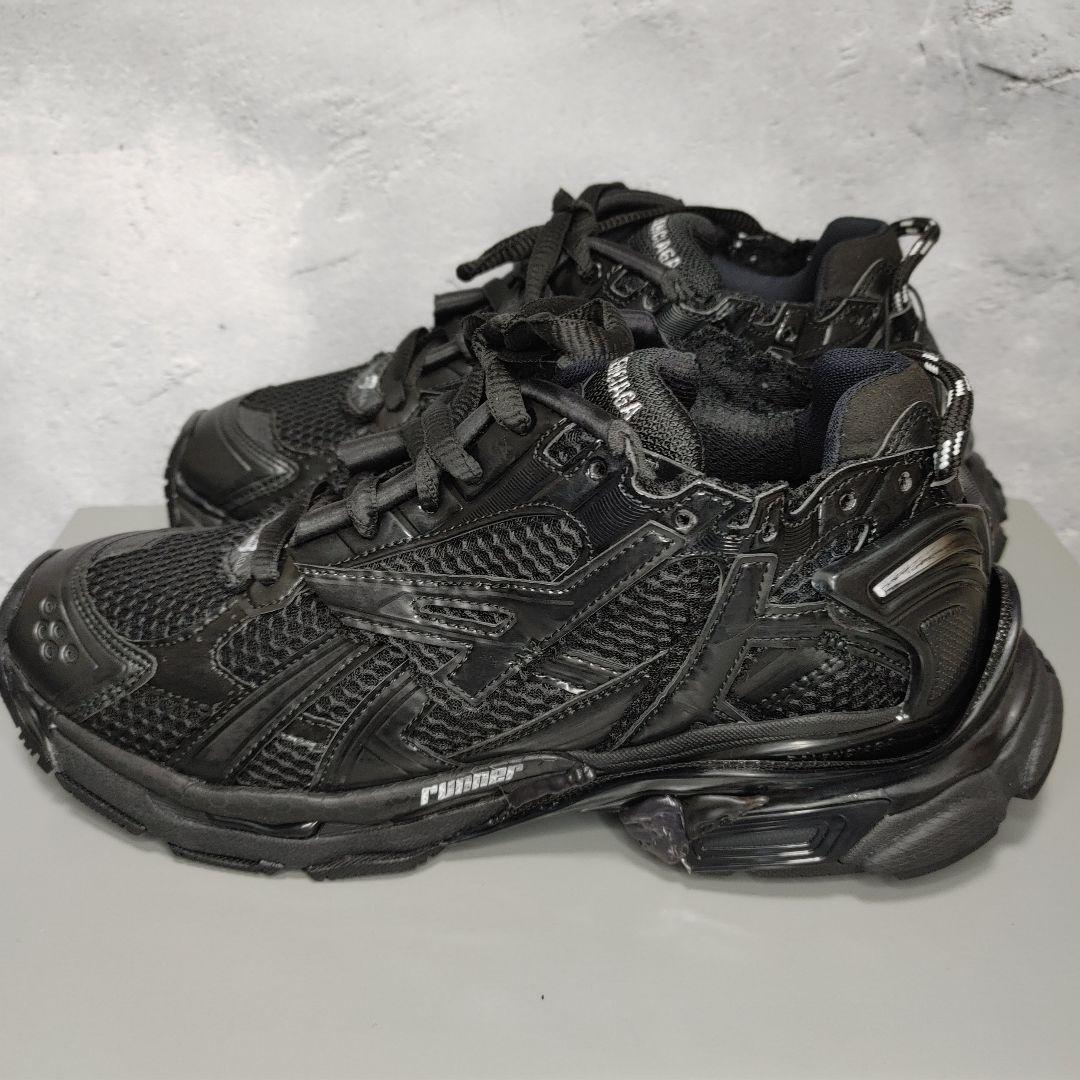 テント・タープ Balenciaga Runner Black 40