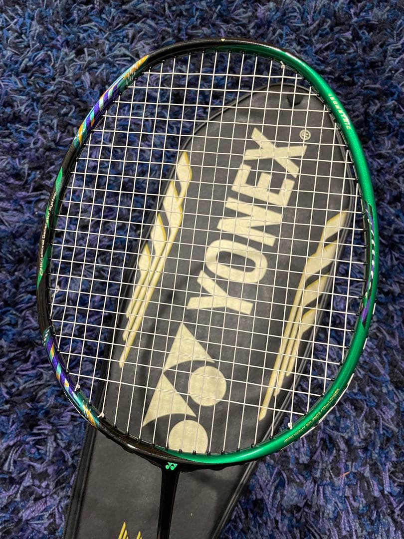 アストロクス99LCWリーチョンウェイYONEX バドミントンラケット廃盤　希少