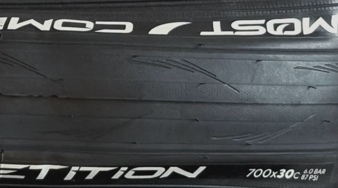 ピナレロ MOST COMPETITION 700x30C 2本セット