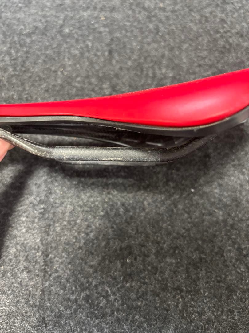 Specialized S-Works レッド カーボンパワーサドル143mm