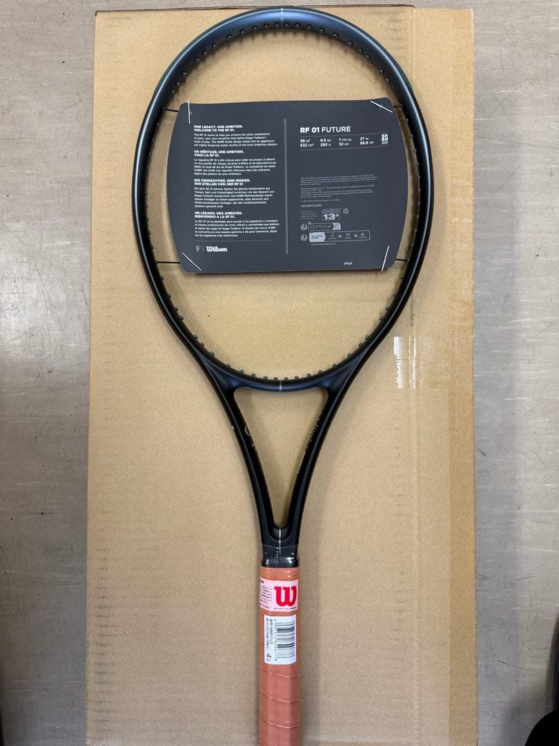 Wilson RF O1 Future 16x19 テニスラケット