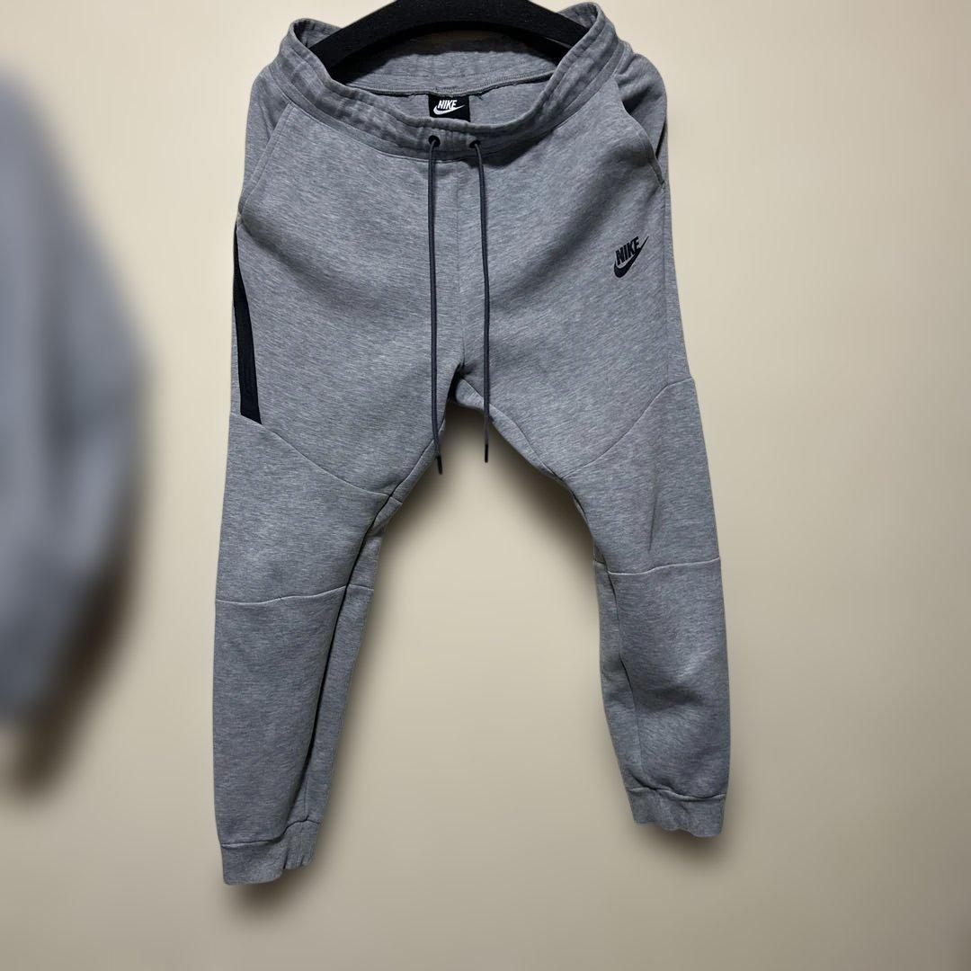 NIKE テックフリース セットアップ　上S 下M バラ希望はコメントください
