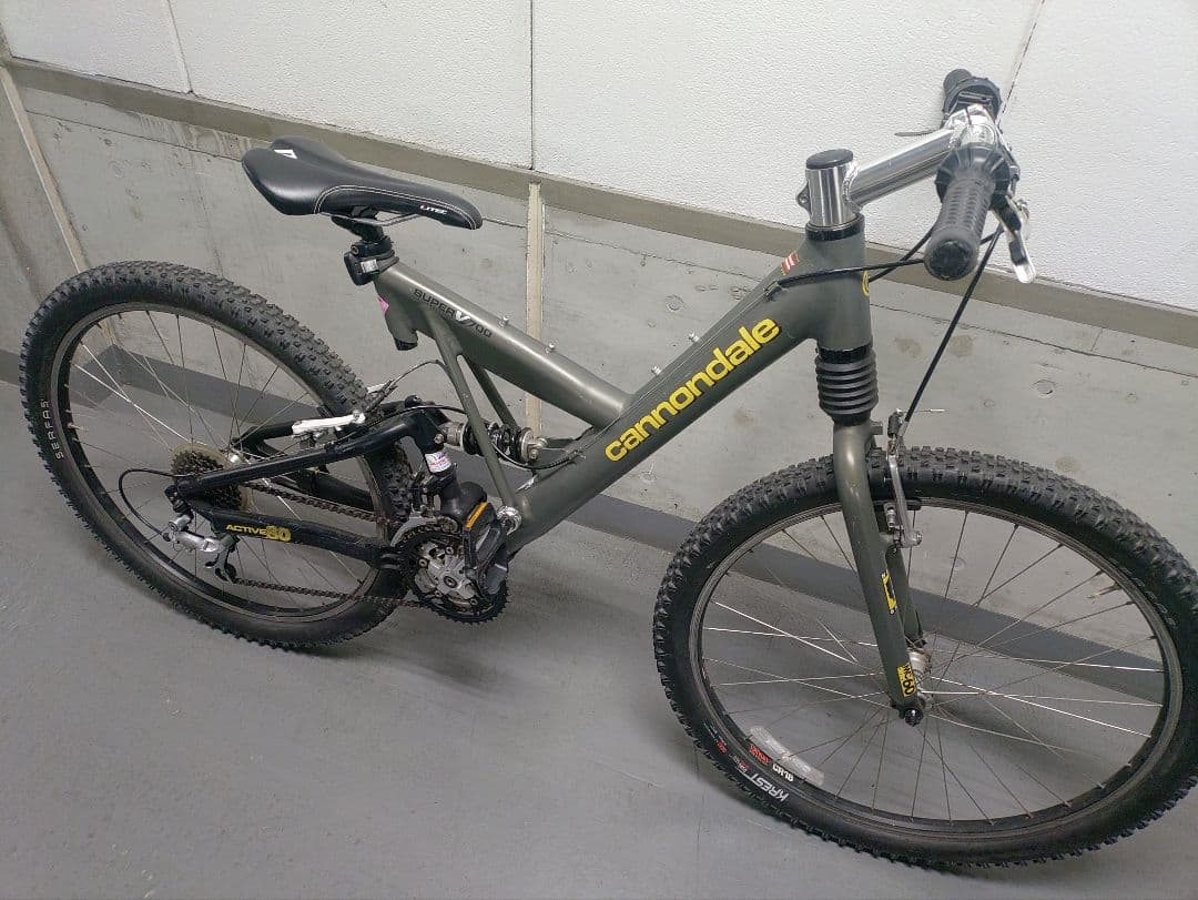 cannondale マウンテンバイク　SuperＶ700