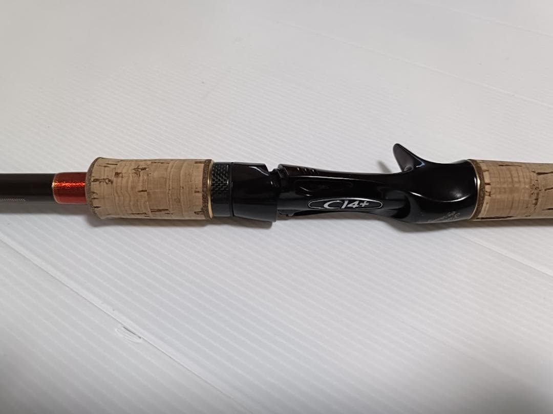 【美品】シマノ　ワールドシャウラ　1604SS-2